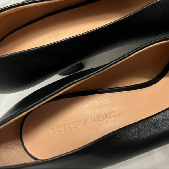 Bottega Veneta Almond Leather Heels in Black Size 41 IT (11 US) - Picture 6 of 9